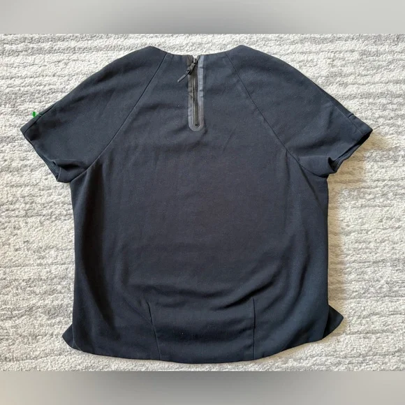 Nike Big Girls Fashion back zip shirt - Picture 3 of 6